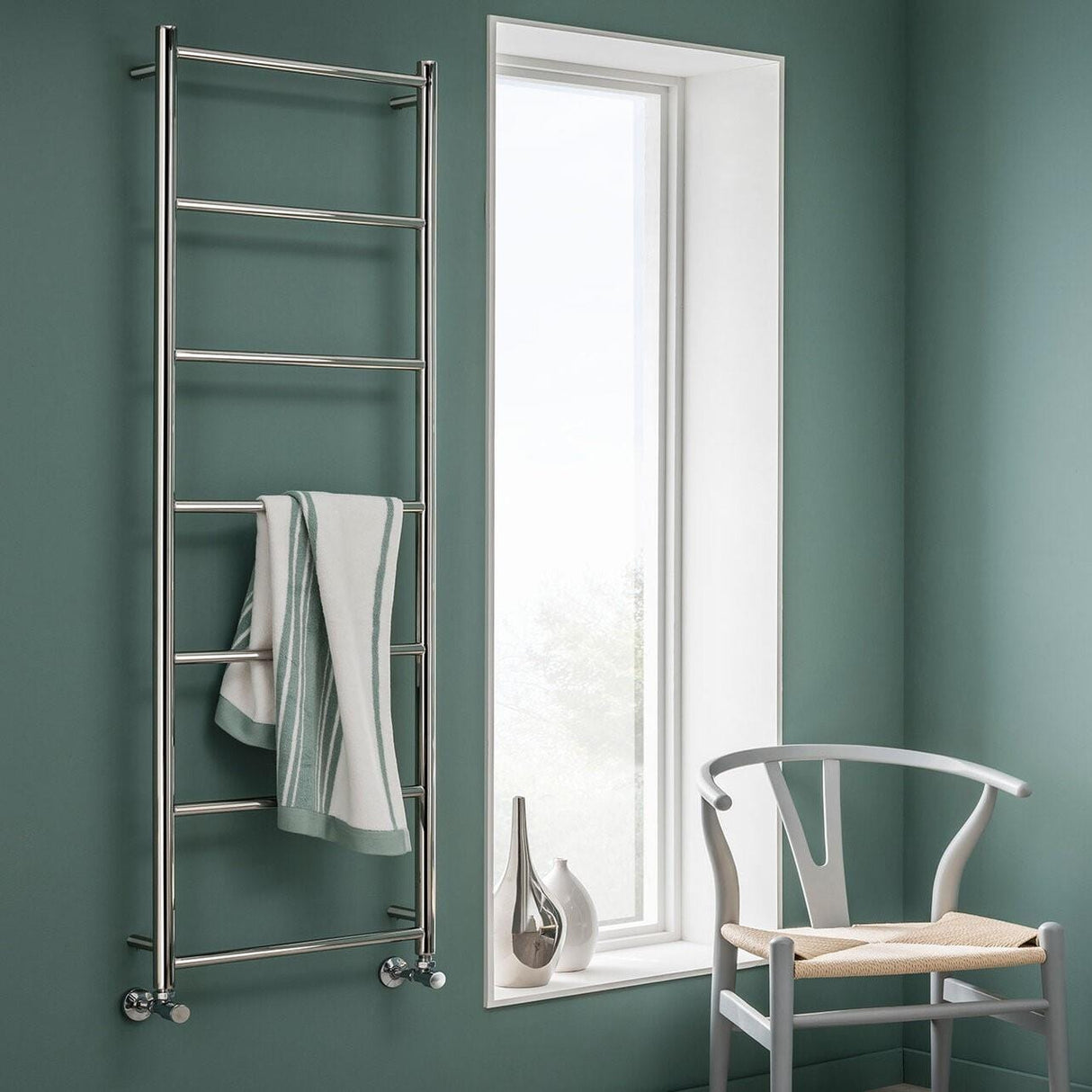 Vogue Ladder Rail Vogue Galaxy Straight Heated Towel Rail in Polished Stainless Steel