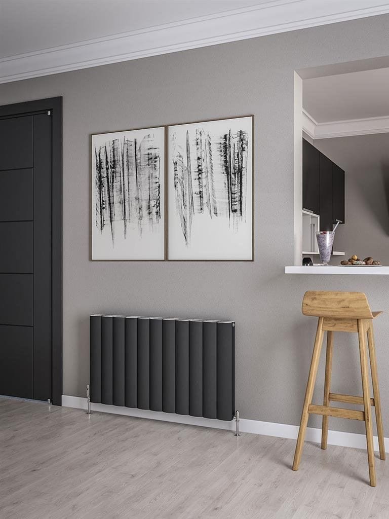 Eastbrook Eastbrook Guardia Straight Horizontal Aluminium in Matt Anthracite 600 x 1040 / Central Heating