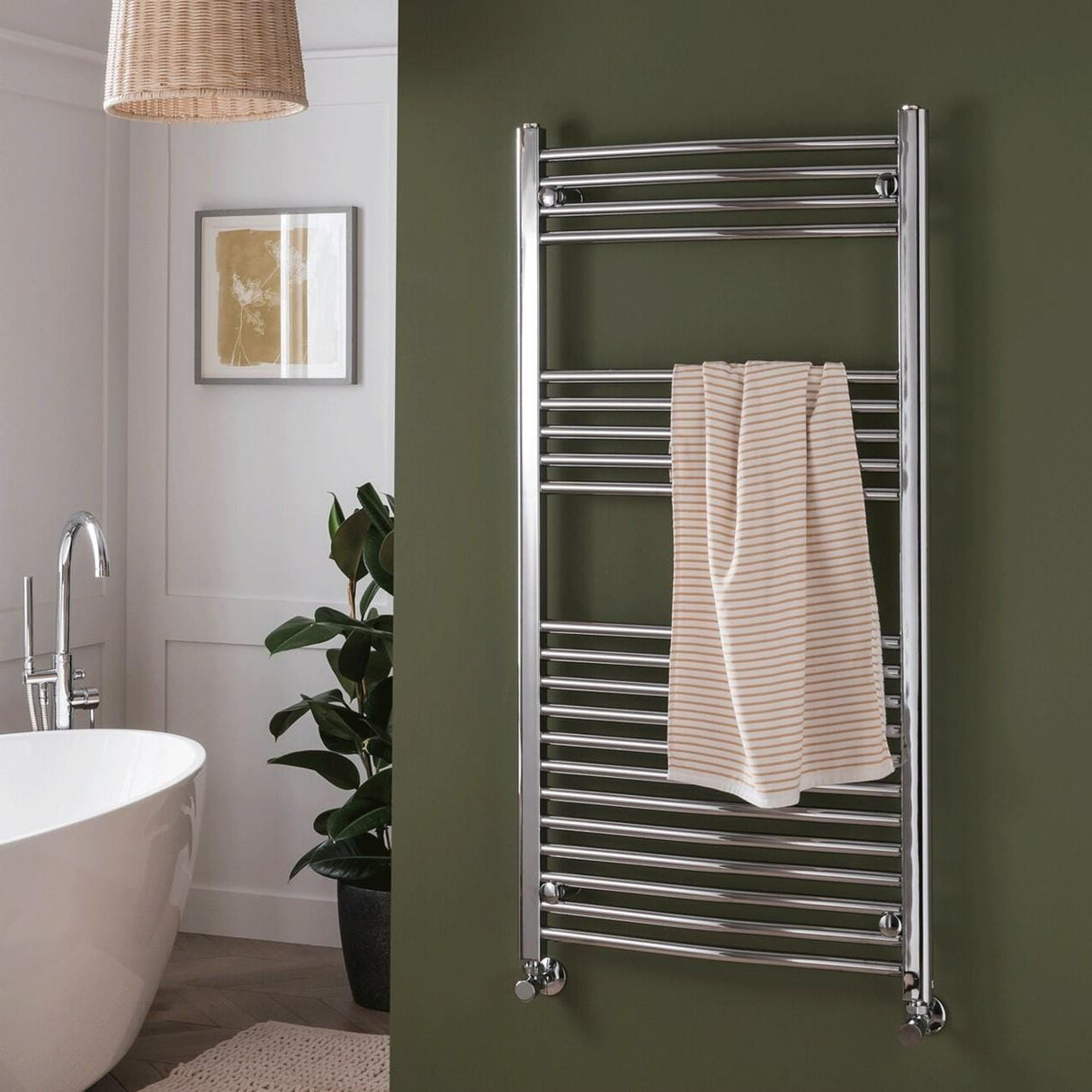 Vogue Ladder Rail Vogue Combes Curved Ladder Towel Rail in Chrome