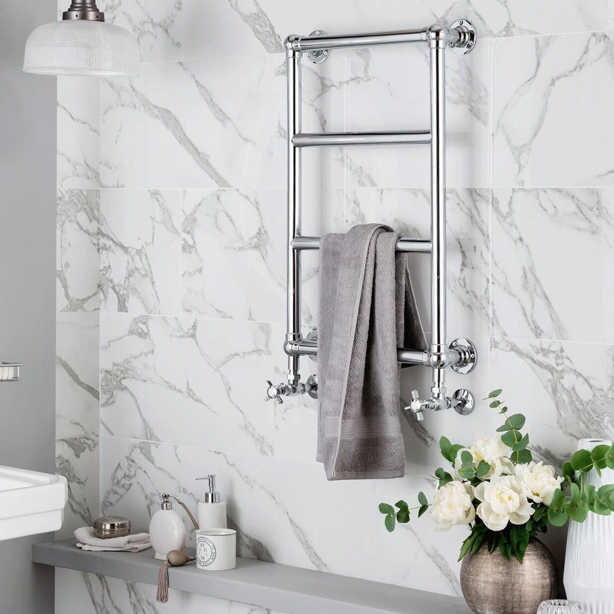 Vogue Traditional Towel Radiators Vogue Vintage Traditional Straight Towel Radiator in Chrome