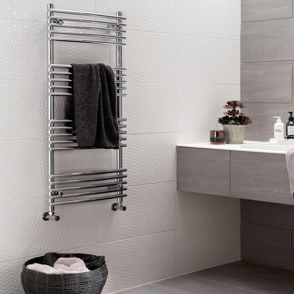 Vogue Designer Towel Radiator Vogue Melody Curved Designer Towel Radiator in Chrome