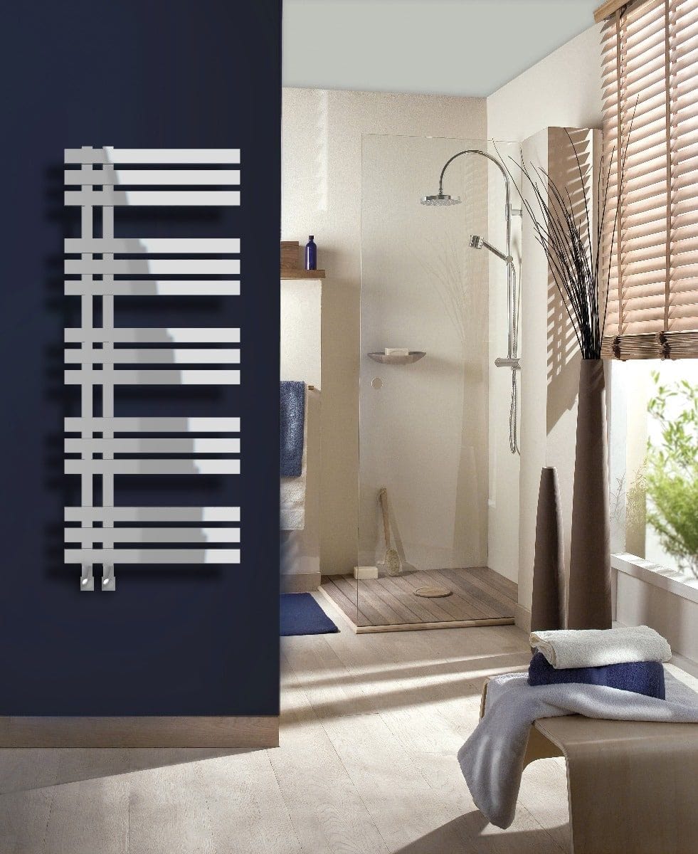 Vogue Designer Towel Radiators Vogue Aquila Designer Towel Rail in Chrome